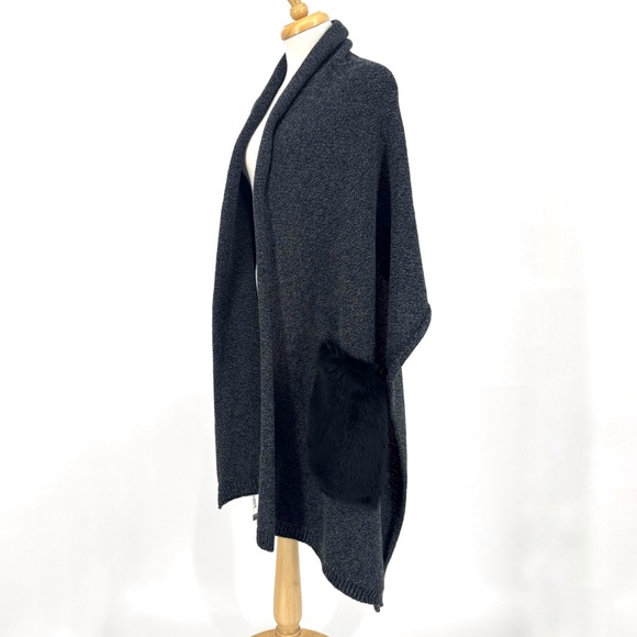 Cotton Country by Parkhurst NWT Grey Rhea Reading Wrap with Pockets, One Size - Picture 5 of 16